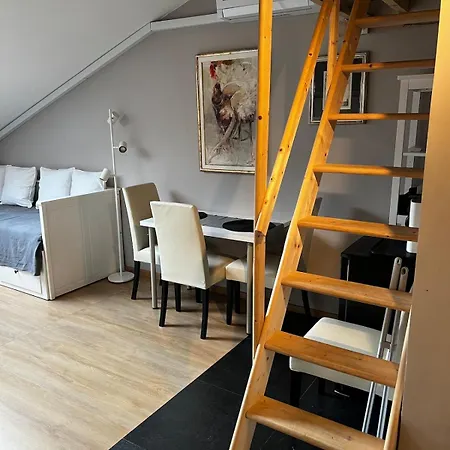 Cosy, Workplace With A Sunny Rooftop View Appartement