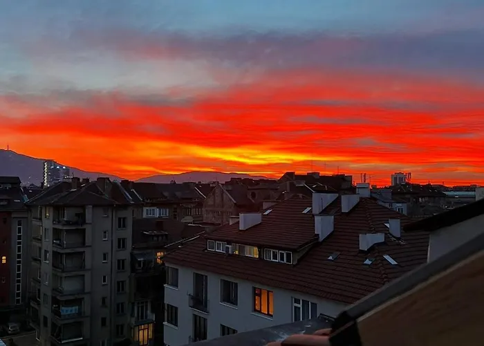 Cosy, Workplace With A Sunny Rooftop View * София