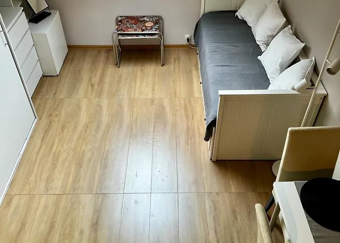 Appartement Cosy, Workplace With A Sunny Rooftop View *