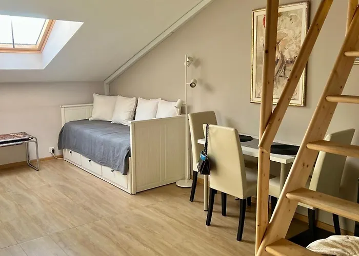 Cosy, Workplace With A Sunny Rooftop View *