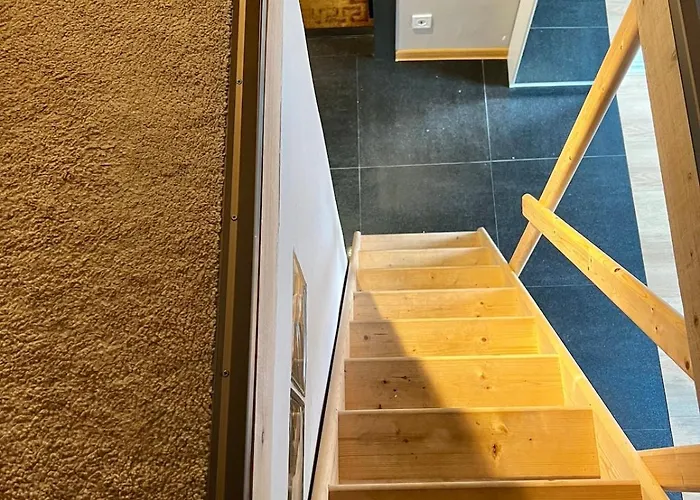 Cosy, Workplace With A Sunny Rooftop View Апартаменты