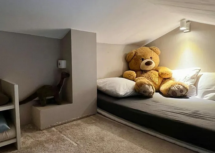 Apartament Cosy, Workplace With A Sunny Rooftop View *