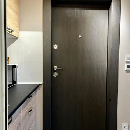 Cosy, Workplace With A Sunny Rooftop View Apartament